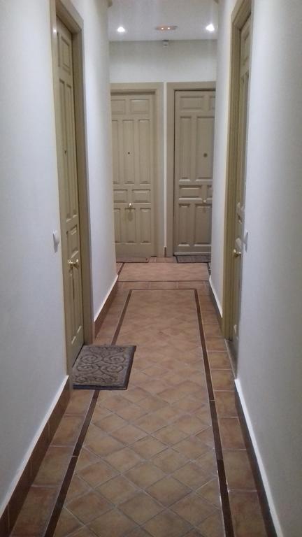Apartamentos Dali Madrid Exterior photo